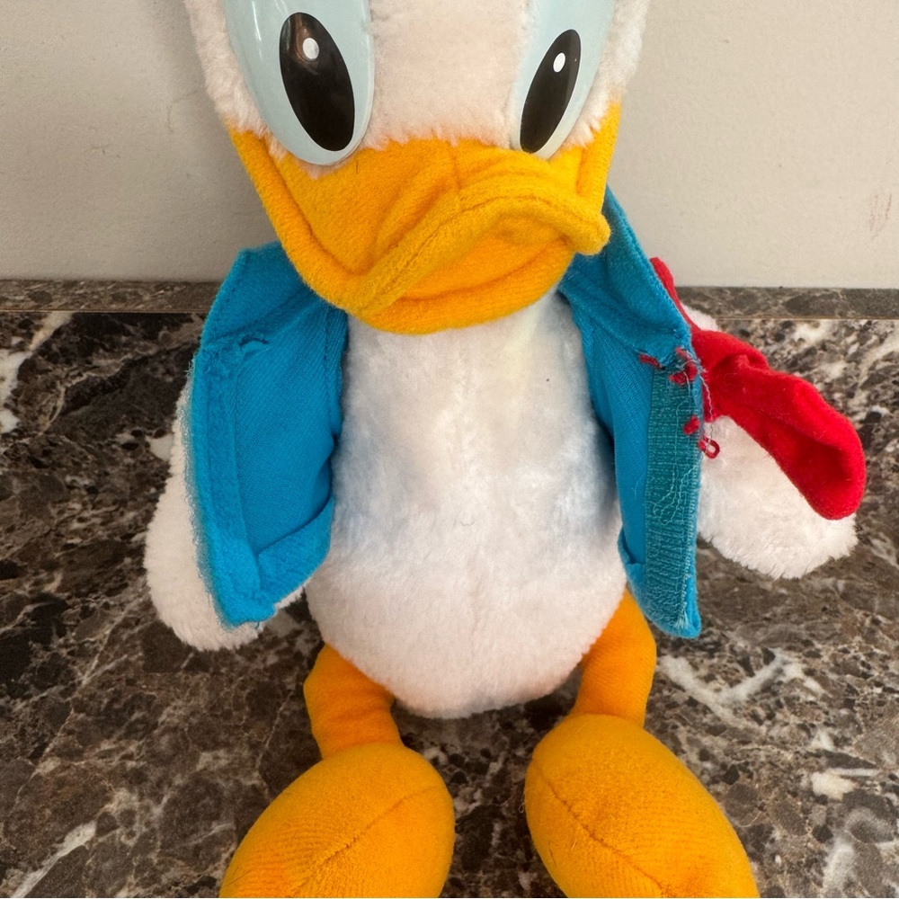 Vintage Walt Disney Company Donald Duck Plush Toy - Picture 9 of 9